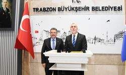 BAKAN IŞIKHAN’DAN TRABZON BÜYÜKŞEHİR BELEDİYESİ’NE ZİYARET