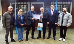 GERİ DÖNÜŞÜMDE FARKINDALIK OLUŞTURAN MUHTARLARA TEŞEKKÜR BELGESİ VERİLDİ