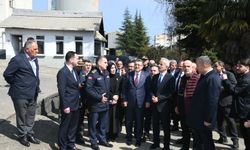 BAKAN URALOĞLU VE BAŞKAN GENÇ’TEN YANAN FABRİKAYA ZİYARET