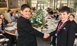 TRABZON’DA ÖRNEK ETKİNLİK: ÖĞRENCİLER DÜNYA SORUNLARINA ÇÖZÜM ARADI