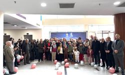 AK Parti’den Yetim Çocukların Yüzünü Güldüren Anlamlı Yardım