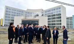 Adil Karaismailoğlu Trabzon Şehir Hastanesi’nde İncelemede Bulundu