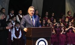 KOCA YÜREKLİ MİNİKLERE BAŞKAN GENÇ’TEN ALKIŞ
