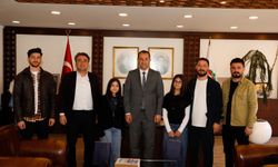 Başkan Ekim, Ortamahalle’yi Geleceğe Taşıyan Öğrencilerle Bir Araya Geldi