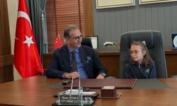 Başkan Azizoğlu Koltuğunu Minik Belinay Kol’a Devretti