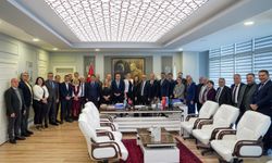 BAŞKAN KAYA’YA DOĞUM GÜNÜ SÜRPRİZİ