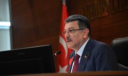 Başkan Genç, Büyükşehir Belediyesi Meclis Toplantısı’nda açıkladı HAFİF RAYLI SİSTEMİN İHALESİ YAPILDI