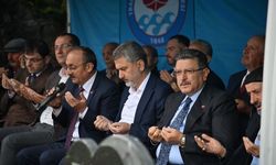 BAŞKAN GENÇ: MUSTAFA CUMUR HİZMETLERİYLE İZ BIRAKTI
