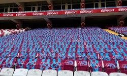 BÜYÜKŞEHİR, ANTALYA STADYUMU'NU TRABZONSPOR BAYRAKLARIYLA DONATTI