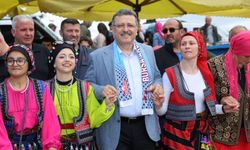 BAŞKAN GENÇ’TEN ŞENLİKTE YOL MÜJDESİ