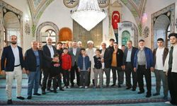 Trabzon Protokolü Bayram Namazını İskenderpaşa ve Hanefi Hatun Camiinde Eda Etti