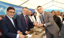 BÜYÜKŞEHİR'DEN 3 BİN KİŞİYE AŞURE İKRAMI
