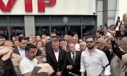 Özgür Özel, Trabzon’dan “vira bismillah” diyerek yürüyüşü başlattı