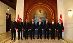 TRABZON’A ATAN İLÇE KAYMAKAMLARI VALİ ŞAHİN’İN HUZURUNDA