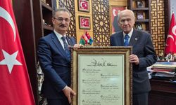 Başkan Kurukız’dan Ankara’da Anlamlı Ziyaret: “Şiirle Teşekkür Ettik”