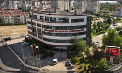 ETİMESGUT BELEDİYESİNE YÖNELİK MALİ SUÇ OPERASYONU: 52 ŞÜPHELİ YAKALANDI