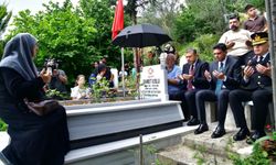 15 TEMMUZ DEMOKRASİ ŞEHİDİ SAMET USLU KABİRİ BAŞINDA ANILDI