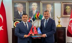 ÜLKÜ OCAKLARI BAŞKANI’NDAN MHP İL BAŞKANI’NA HAYIRLI OLSUN ZİYARETİ