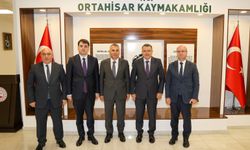 BAŞKAN GENÇ’TEN ORTAHİSAR KAYMAKAMI KOTAN’A HAYIRLI OLSUN ZİYARETİ