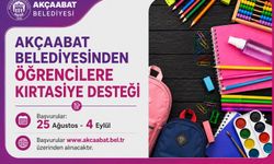 AKÇAABAT BELEDİYESİNDEN ÖĞRENCİLERE KIRTASİYE DESTEĞİ