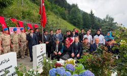 Şehit Eren Bülbül şehadetinin 9. yılında mezarı başında anıldı