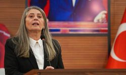 SİBEL SUİÇMEZ ARTAN YOKSULLUĞU ELEŞTİRDİ