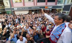 Özgür Özel Trabzon’da halka seslendi: “Umut bizdedir, yeni bir iktidar kurulacak”