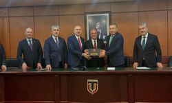 Trabzon protokolünden Ticaret Borsası’na hayırlı olsun ziyareti