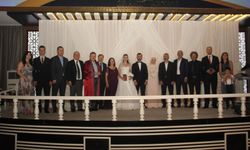 SİYASET VE İŞ DÜNYASI BU DÜĞÜNDE BULUŞTU