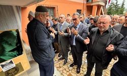 ÜNLÜ İŞ İNSANI SELAHATTİN YILMAZ, AHMET ŞENTÜRK’Ü SON YOLCULUĞUNDA YALNIZ BIRAKMADI