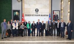 BAŞKAN GENÇ, TRABZON’UN POTANSİYELİNİ BÜYÜKELÇİLERE ANLATTI