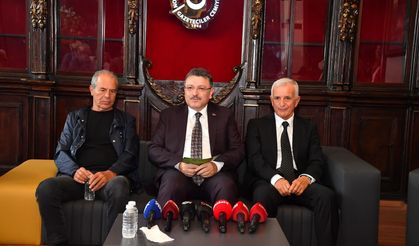 Cumhuriyetin 100. Yılında Efsaneler Trabzon'da Sahaya Çıkıyor!