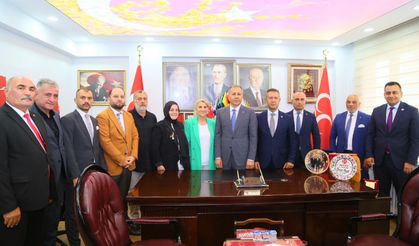 İçişleri Bakanı Ali Yerlikaya MHP Trabzon İl Başkanlığını Ziyaret Etti