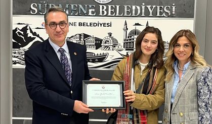 Başkan Azizoğlu’ndan Ava Yaman’a Sürmene “Fahri Hemşehrilik Beratı”