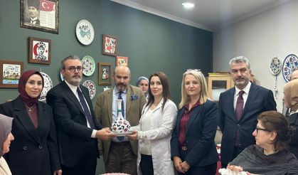 Mahir Ünal Trabzon Ayasofya’yı Ziyaret Etti