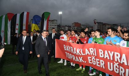 BAŞKAN GENÇ: “TRABZON’DA FUTBOLUN BİRLEŞTİRİCİ GÜCÜNÜ SAHAYA YANSITIYORUZ”