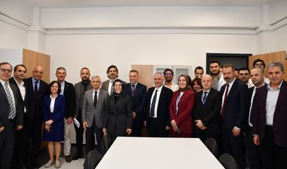 KTÜ Farabi Hastanesi’nde Mikrocerrahi Eğitim Laboratuvarı Açıldı