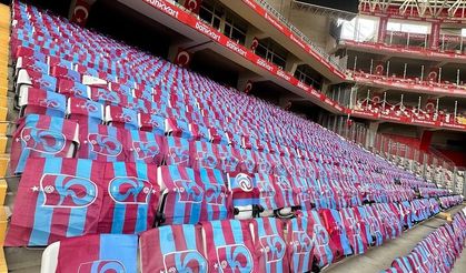 BÜYÜKŞEHİR, ANTALYA STADYUMU'NU TRABZONSPOR BAYRAKLARIYLA DONATTI