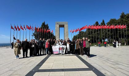 Engelsiz Anneler Çanakkale Şehitliği’nde Dua Etti