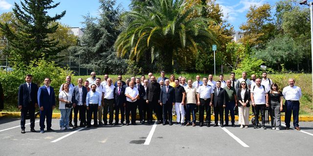Trabzon Valisi Aziz Yıldırım basın mensuplarıyla tanıştı