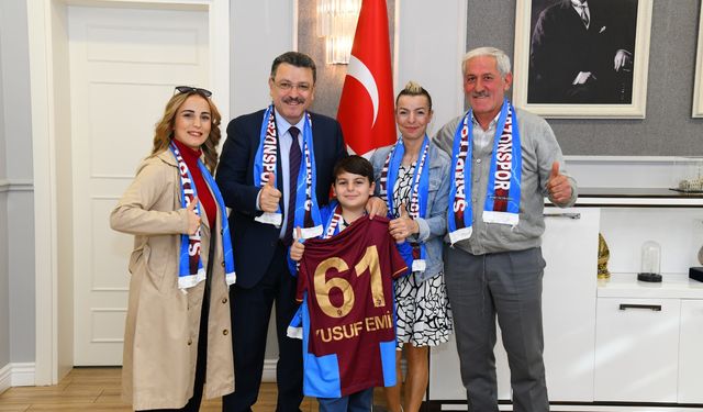 Genç’ten Yusuf Emir’e Trabzonspor forması! 
