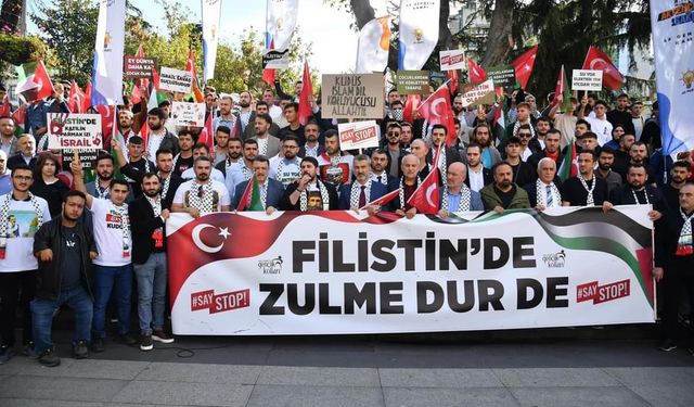 Trabzon'dan İsrail'e tepki! Bayrak yaktılar...