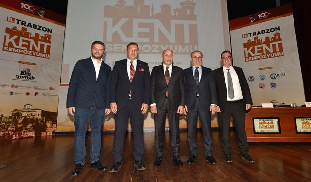 Başkan Çelebi’nin yönettiği panelde Trabzon’un ekonomisi konuşuldu