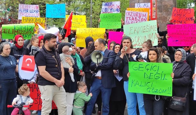 Trabzon'da ALO 199 Çağrı Merkezi çalışanları, işten çıkarılma kararını protesto etti!