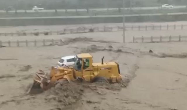 Araklı ve Sürmene’de Sel Baskını