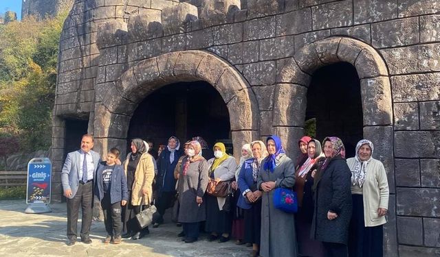 Kadın çiftçiler Ortahisar Belediyesi’nin misafiri oldu