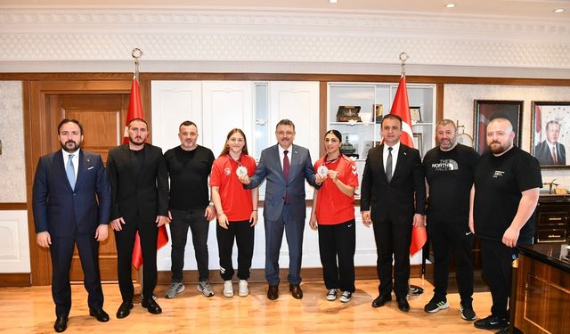 Başkan Genç, Avrupa Şampiyonu Sporcuları Ağırladı