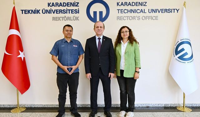 Malezya’dan KTÜ’ye Akademik Ziyaret: Rektör Çuvalcı ile Görüştü