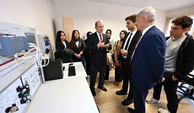 KTÜ Araklı Ali Cevat Özyurt MYO’da Oryantasyon Programı ve Yeni Laboratuvar Açılışları Gerçekleşti