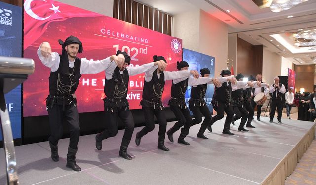 HORONUN BAŞKENTİ AKÇAABAT, CUMHURİYET COŞKUSUNU PAKİSTAN’DA YAŞATTI